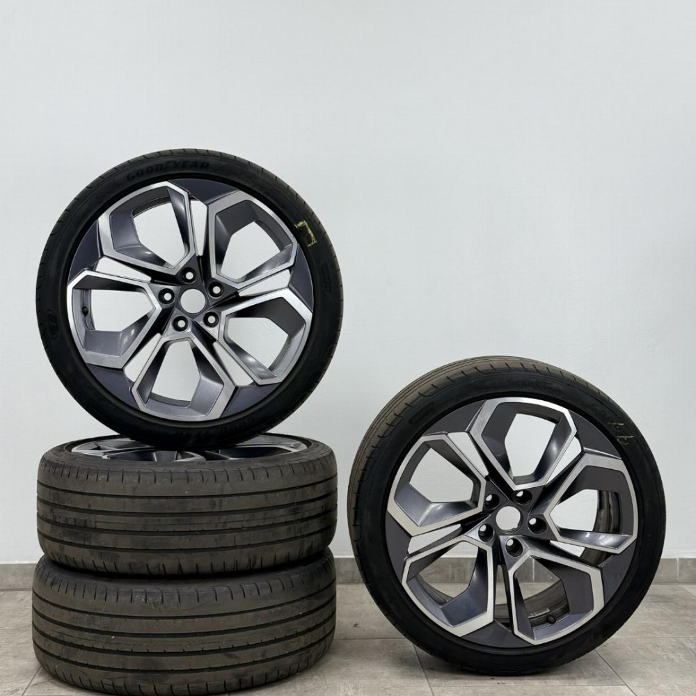 Originale Skoda Octavia RS Kompletträder mit guten Sommerreifen, Teilenummer: 5E3601025S