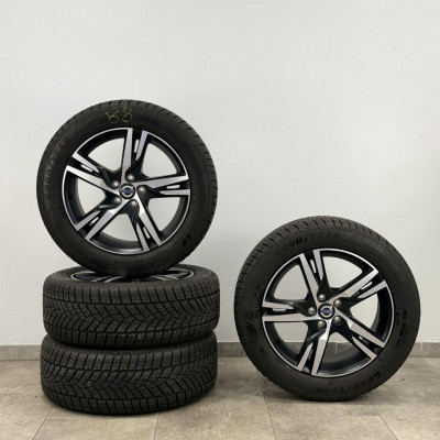 Originale Volvo XC60 || Kompletträder 18 Zoll mit Winterreifen | Teilenummer: 31445818